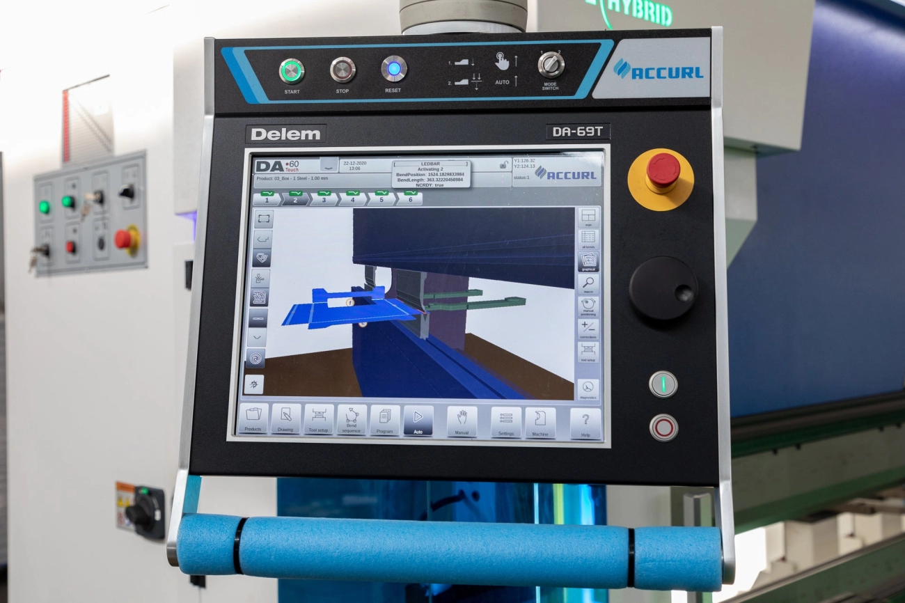 Presse-étaux servo-électriques CNC avec automatisation