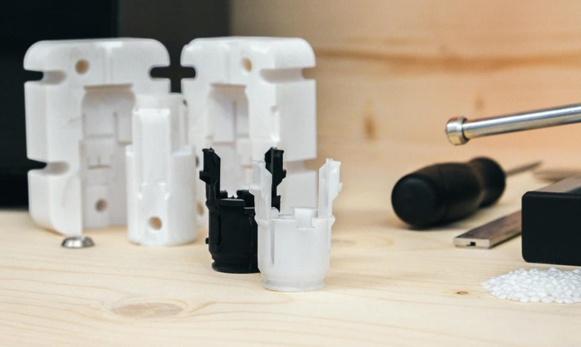 Moulage par injection de prototype en faible volume