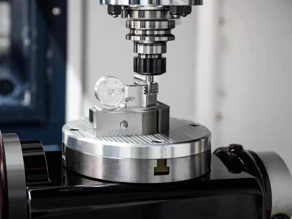 4-осевое фрезерование с ЧПУ — достижение точности для сложных деталей